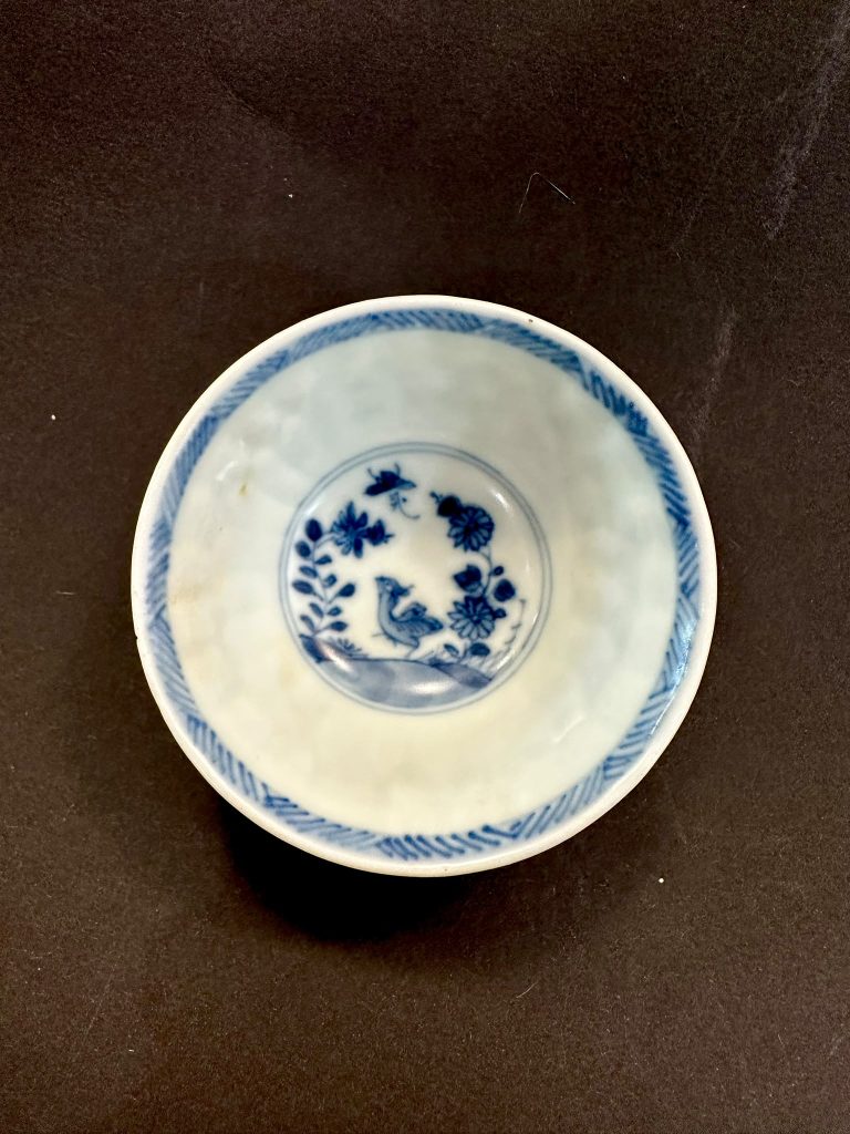 Cau Mau porcelain